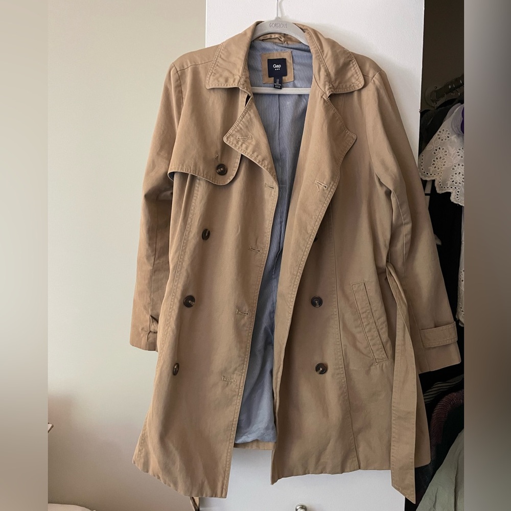 GAP Trench Coat Size Large